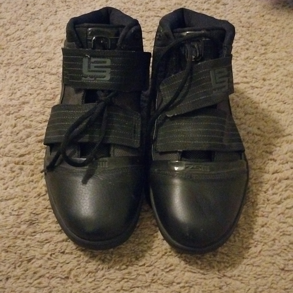 Lebron soldier 3s
